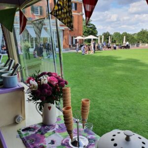 Daisys Vintage Ice Cream Van at an English garden party